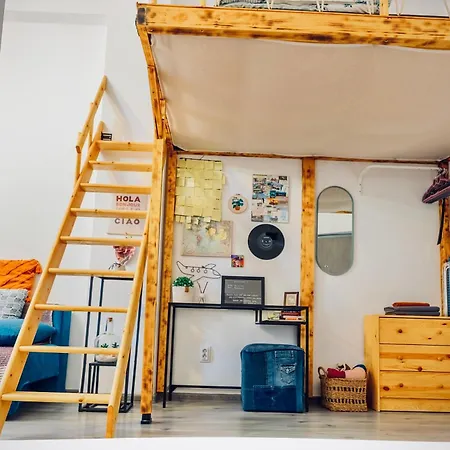 Vis-a-vis - Gara De Nord Appartement